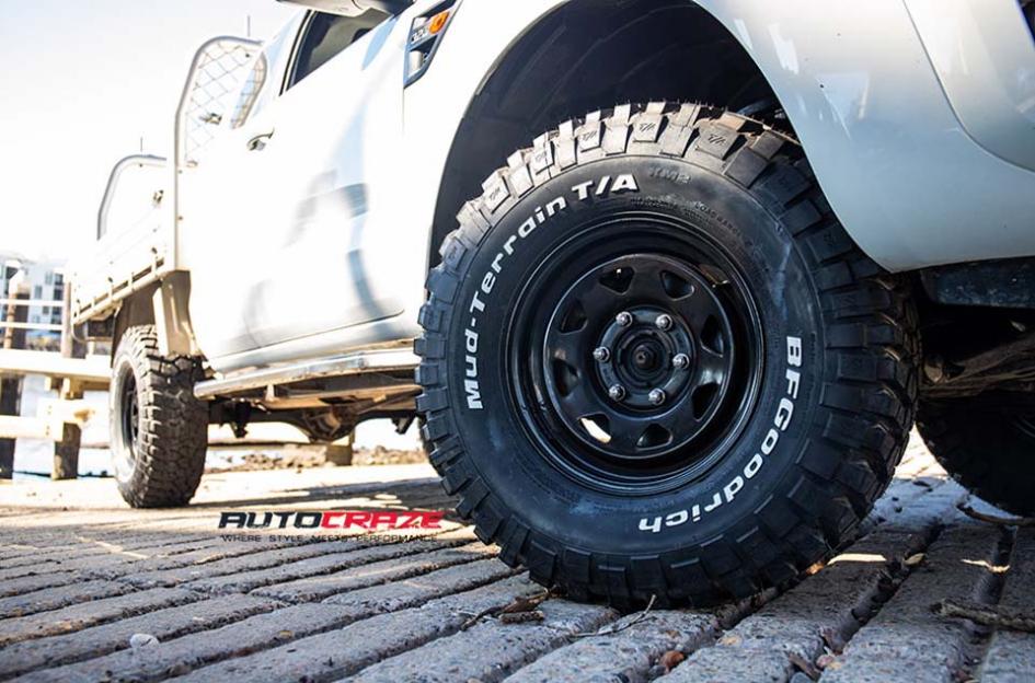 FORD-RANGER-TERRA-SATIN-BLACK